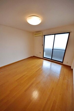 アンプルール フェール ブゥルジョンの物件内観写真